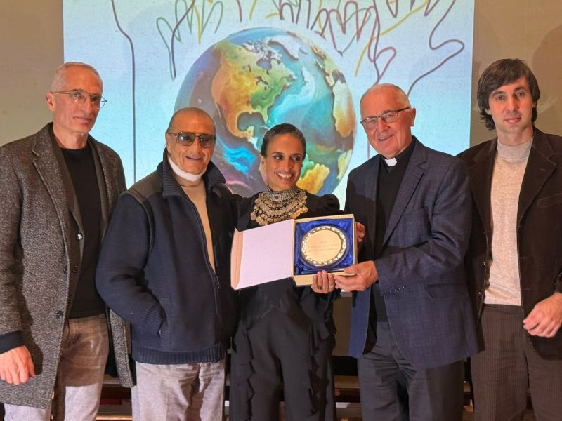 Noa, Andra Griminelli e Lino Banfi a “Felicità